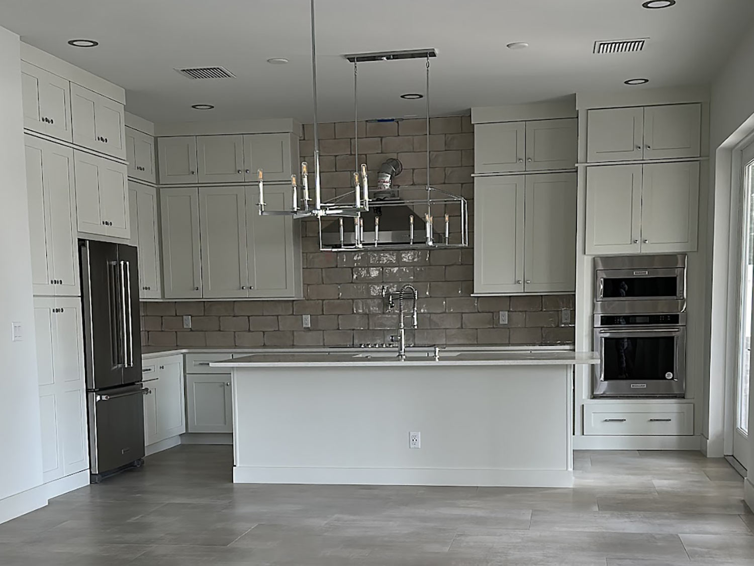 kitchen remodel after Pompodarquea Family